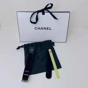 CHANEL Nail File in Ovni Yellow
